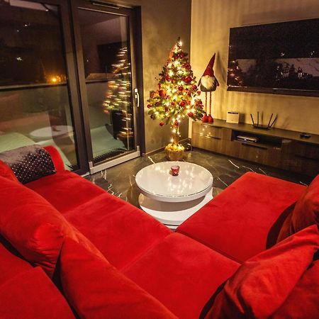 Apartament Lux אוסטראון מראה חיצוני תמונה